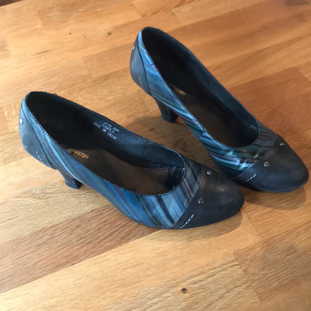 Unique striped shoes